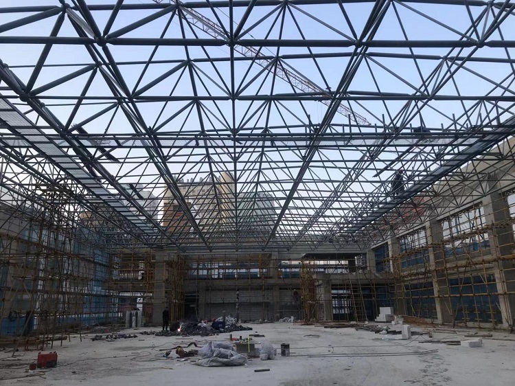 什邡第一附属小学体育馆网架